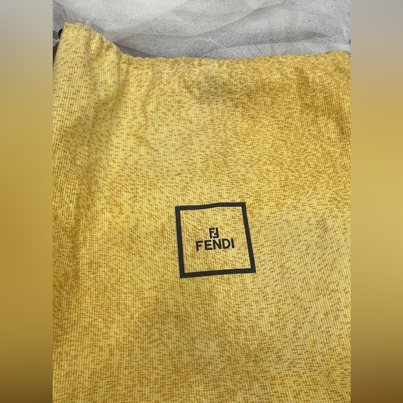 FENDI FF PURPLE and gold SUEDE with yellow silk interior
BOX FLAP BAG - Picture 9 of 11